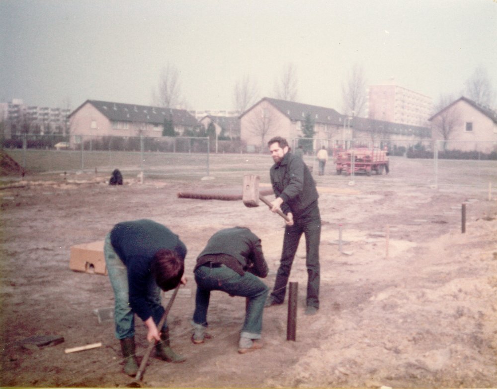 3 Bouw noodbouw Dreef mrt 1983.jpg
